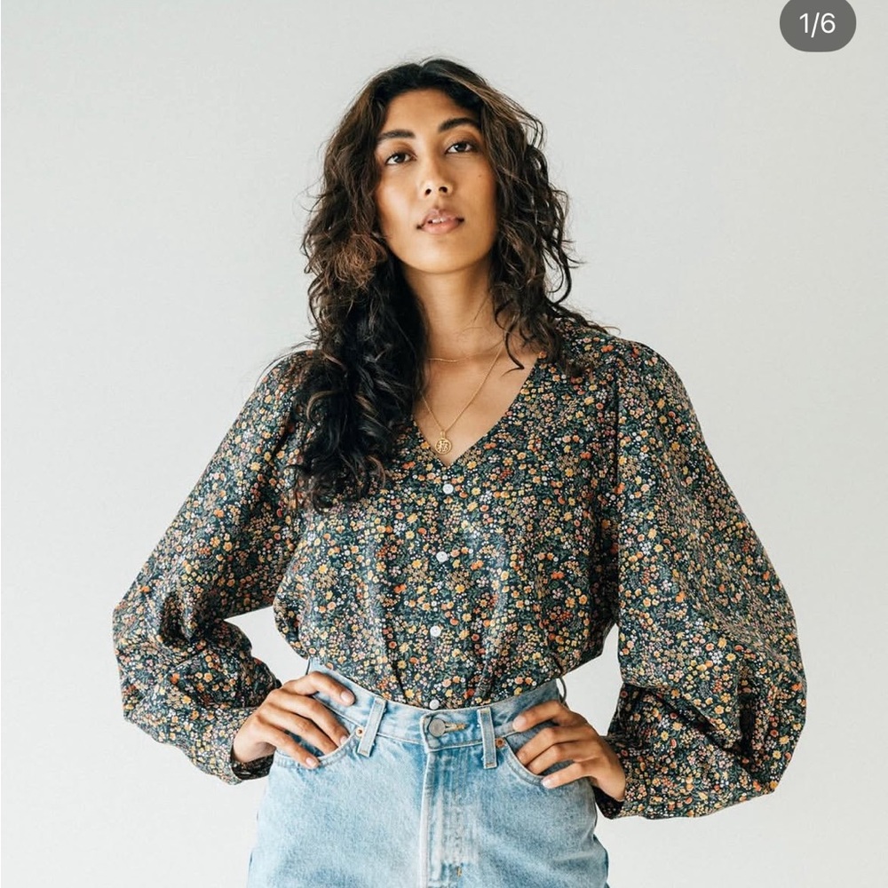 A Bronze Age Floral Blouse Size L